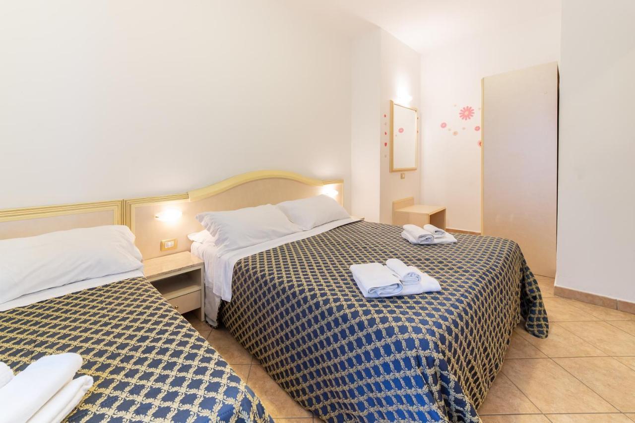 Residenza Melucci Aparthotel Rimini Exterior photo