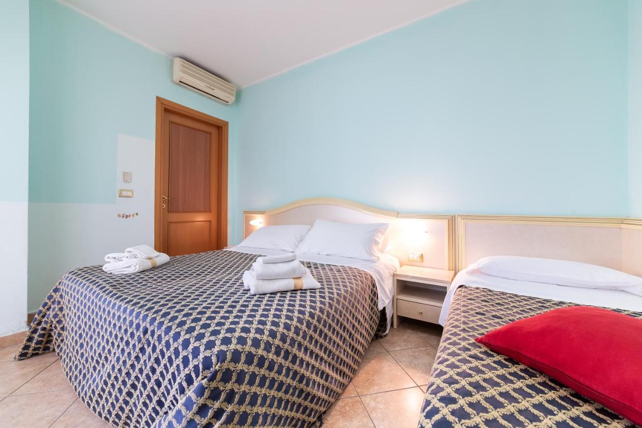 Residenza Melucci Aparthotel Rimini Exterior photo