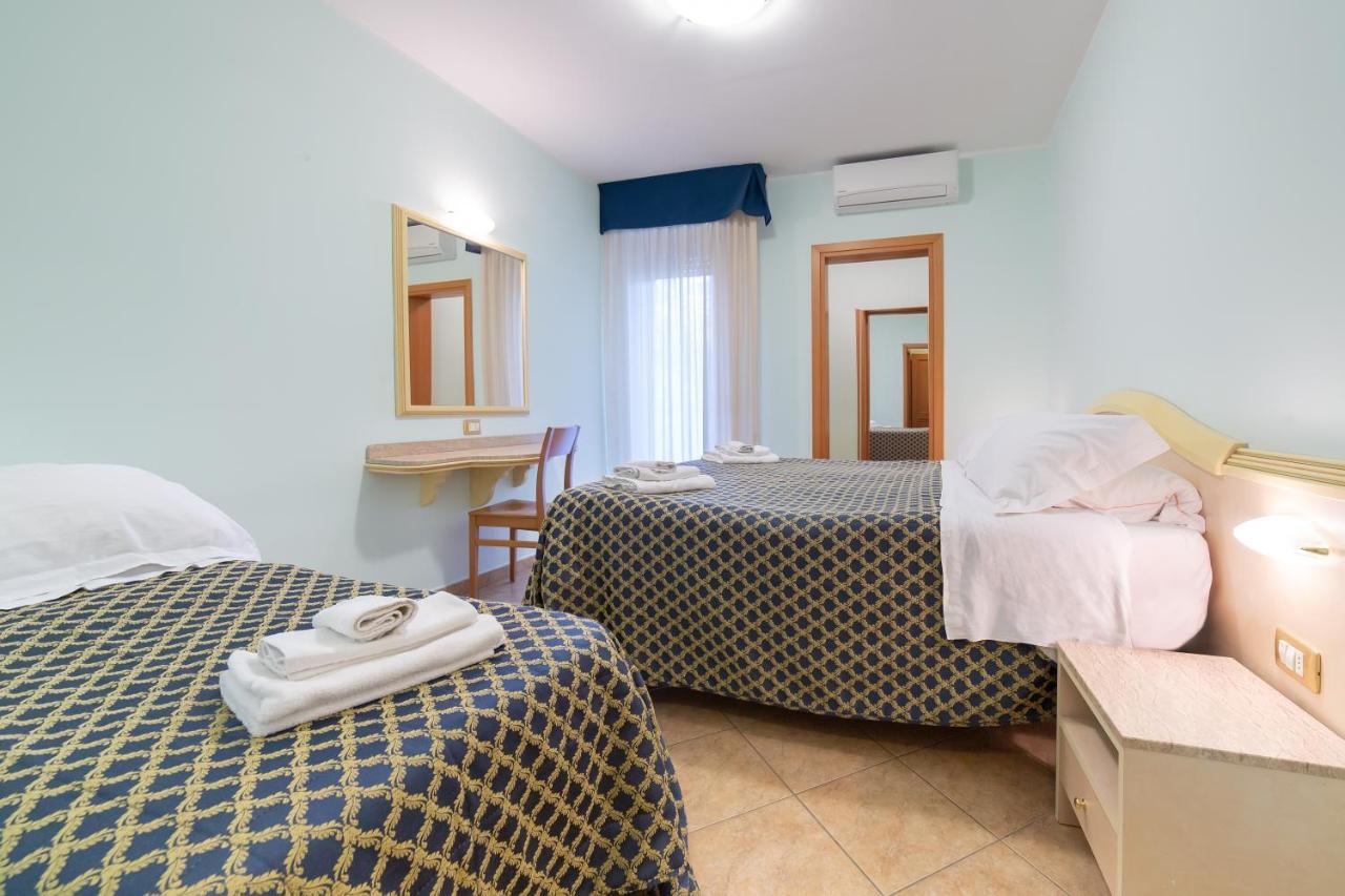 Residenza Melucci Aparthotel Rimini Exterior photo